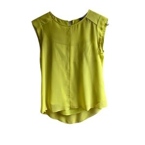 BCBGMaxAzria Seline Chartreuse Sleeveless Blouse Size XXS 100% Silk Top Office